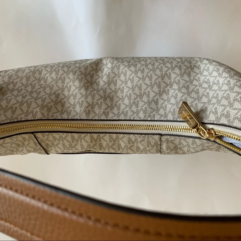 NWT Michael Kors Shoulder Bag - Picture 5 of 11